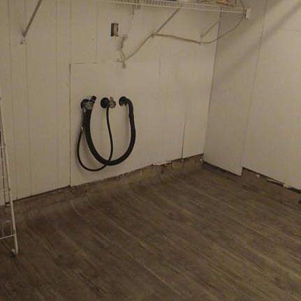 4th image of 4614 Robinhood Dr