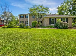 6418 Oakes Rd, Brecksville, OH 44141