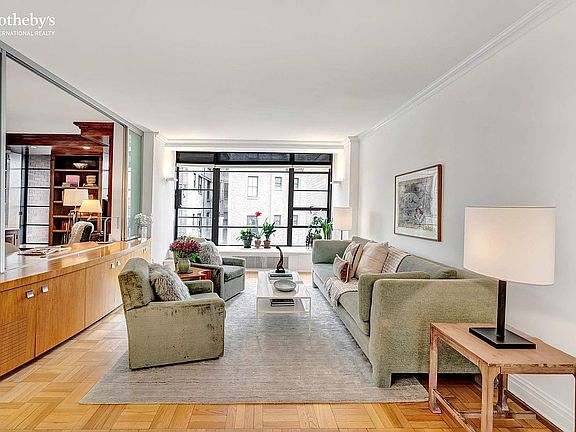 3rd image of 37 W 12th St APT 11C
