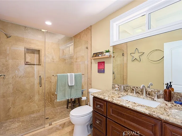 1014 Hacienda Dr — Photo 18