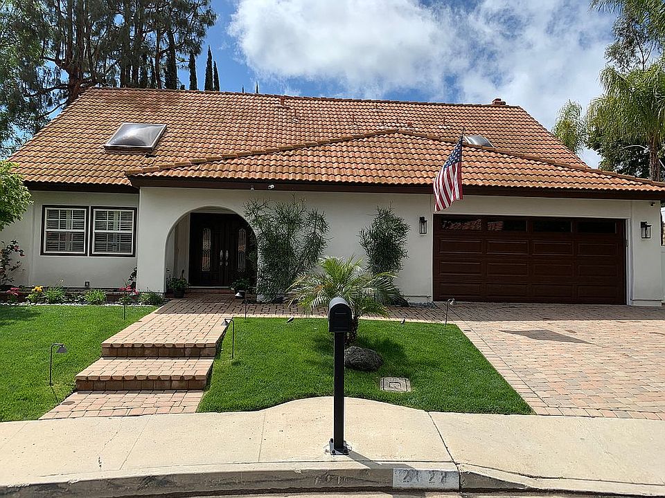 1st image of 2028 Lindengrove St