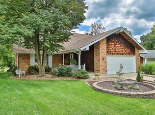 1151 Pinrun Dr, Ballwin, MO