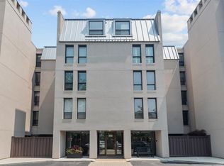 640 Winnetka Mews APT 105, Winnetka, IL 60093