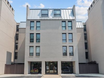 640 Winnetka Mews APT 105, Winnetka, IL, 60093