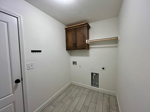 3rd image of 1011 Sundance Ln