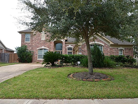 Lots of yard and a corner lot makes this home perfect!