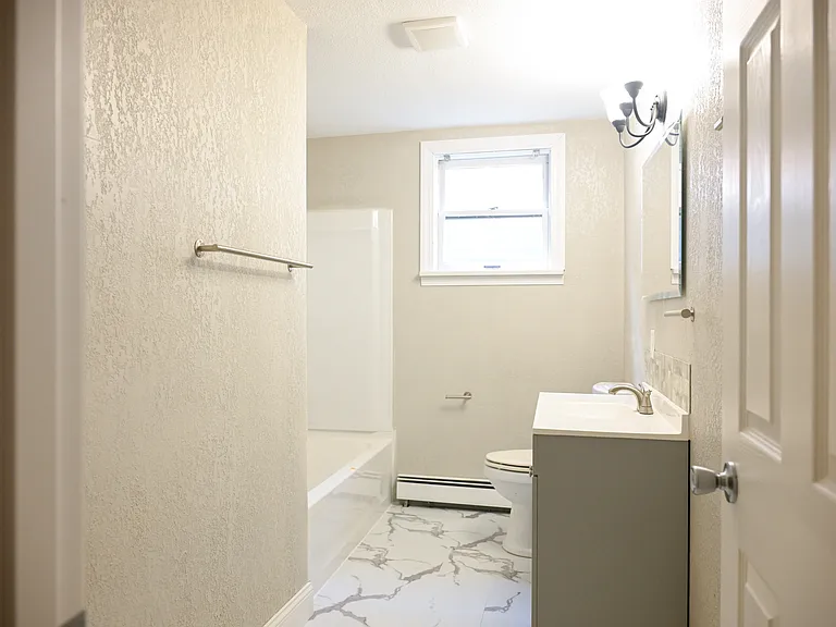 306 E F Ave #2 — Photo 6