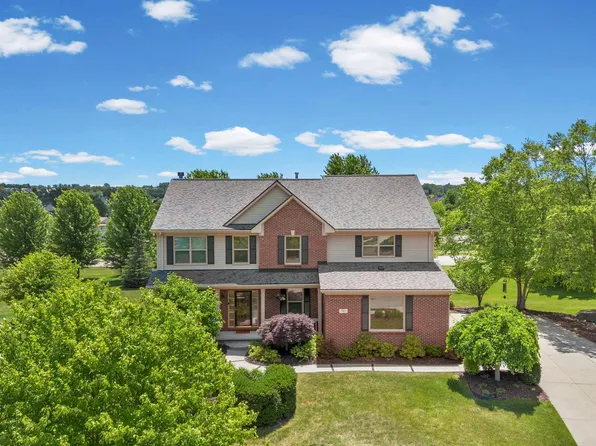 981 Coventry Ct, Oxford, MI 48371
