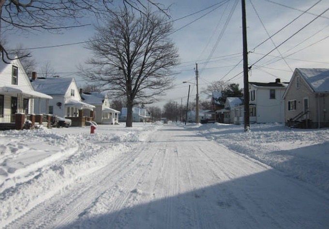 2nd image of 618 W 25th St