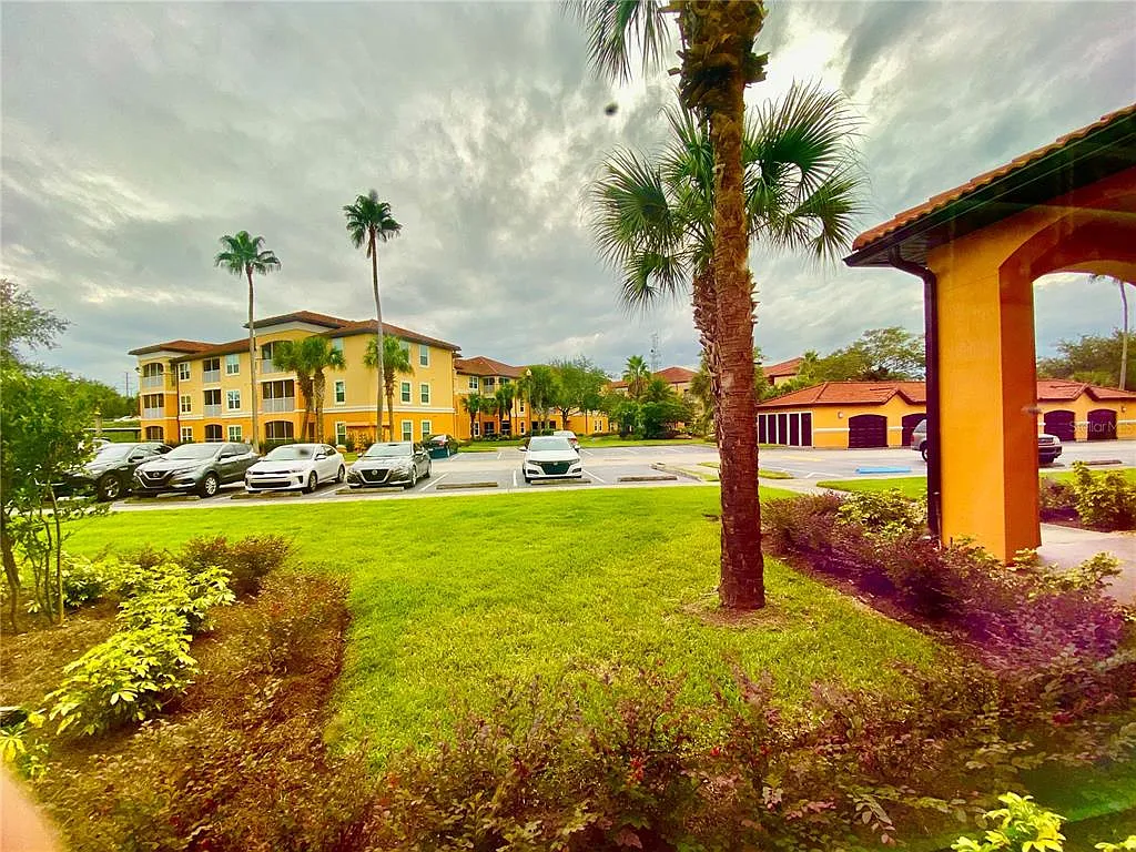1 bed, 1.0 bath, 820 sqft, $1,450 — Photo 2