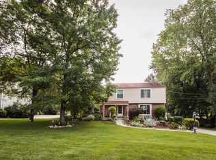 2431 Southvue Dr, Pittsburgh, PA 15241