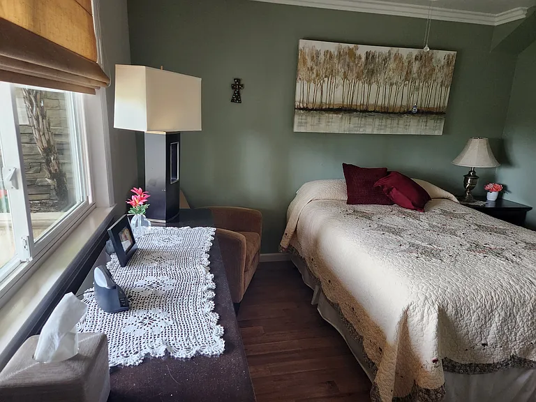 1418 Golden Crest Dr — Photo 16