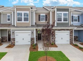 425 Yellow Fox Rd, Greer, SC 29650