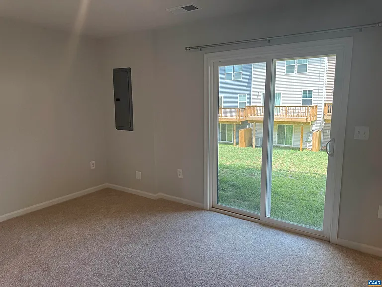 37 Laurin St — Photo 21