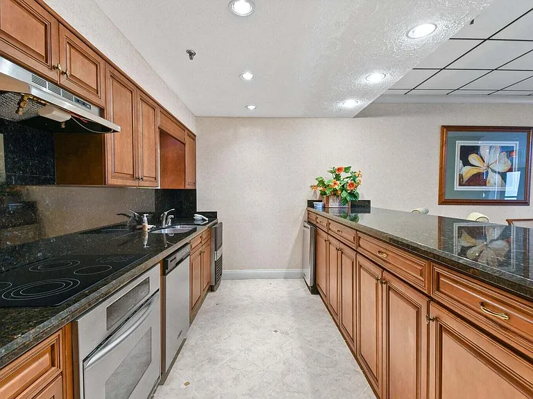 5047 N Highway A1A #404 — Photo 42
