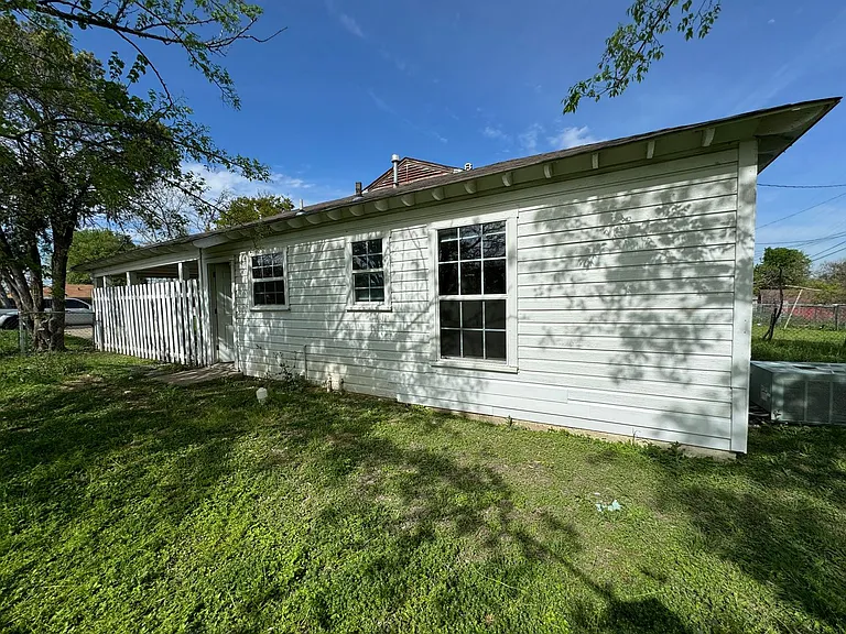 722 Sutton Dr — Photo 27