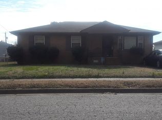 2717 Hickory St, Portsmouth, VA 23707