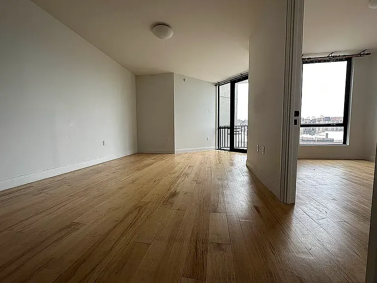 564 Saint Johns Pl #720 — Photo 4
