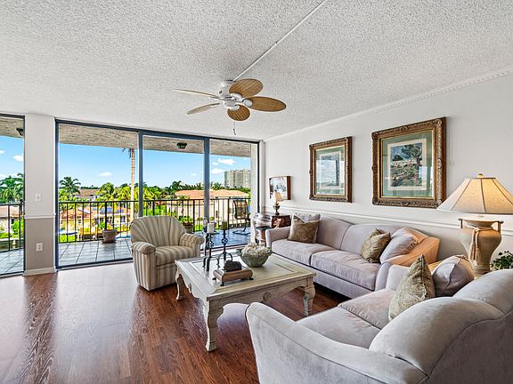 Home For Sale In Porta Bella