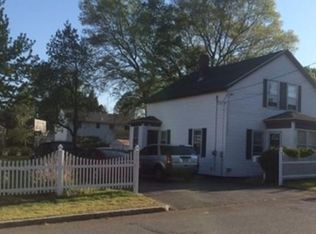 471 Chicago St, Fall River, MA 02721