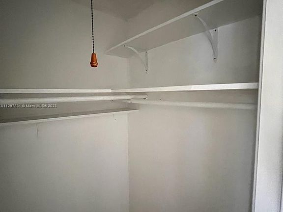 5th image of 276 Andover E #276-K
