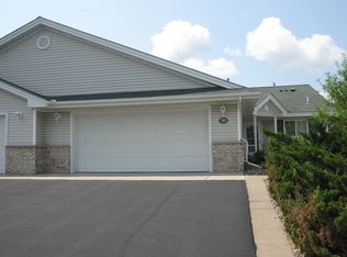 761 Sterling Ct, Saint Paul, MN 55115