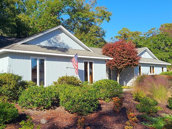 5th image of 1619 Woodland Court SW