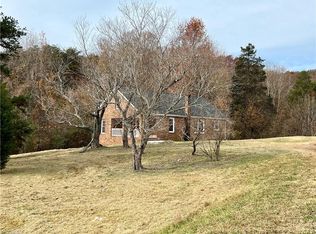 212 Mayo Mountain Rd, Mayodan, NC 27027