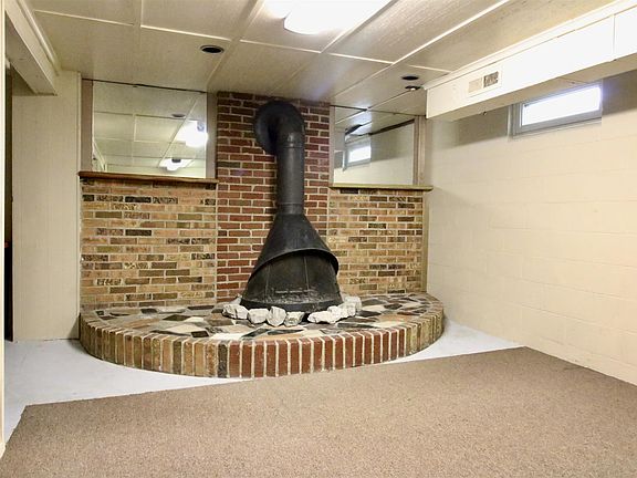 5th image of 2409 Lafayette Dr