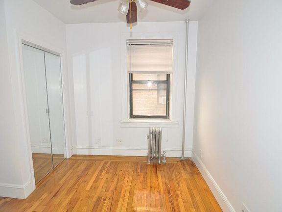 5th image of 4149 45th St APT 2C