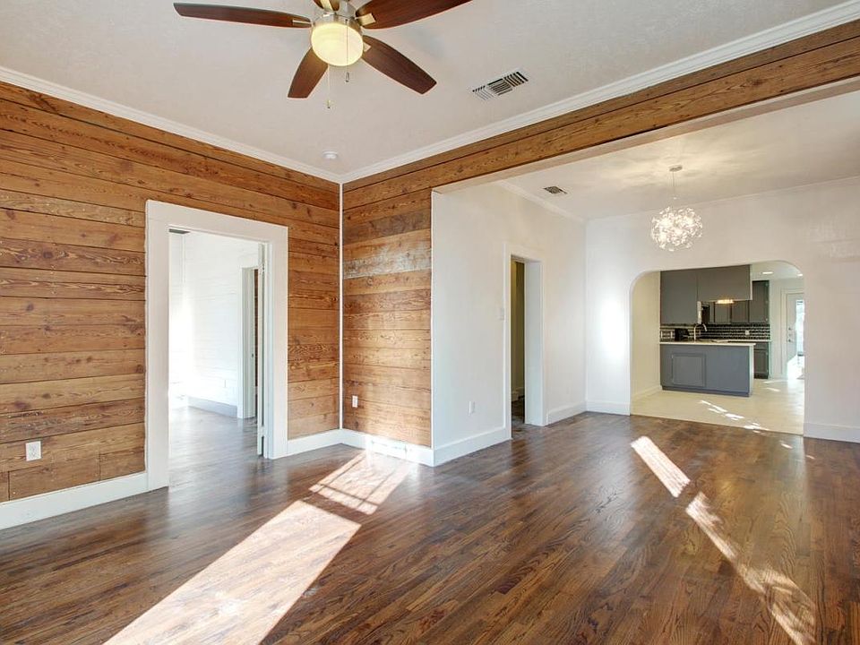 Living to Dining & Kitchen