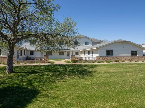 11135 Drake St NW, Coon Rapids, MN 55433