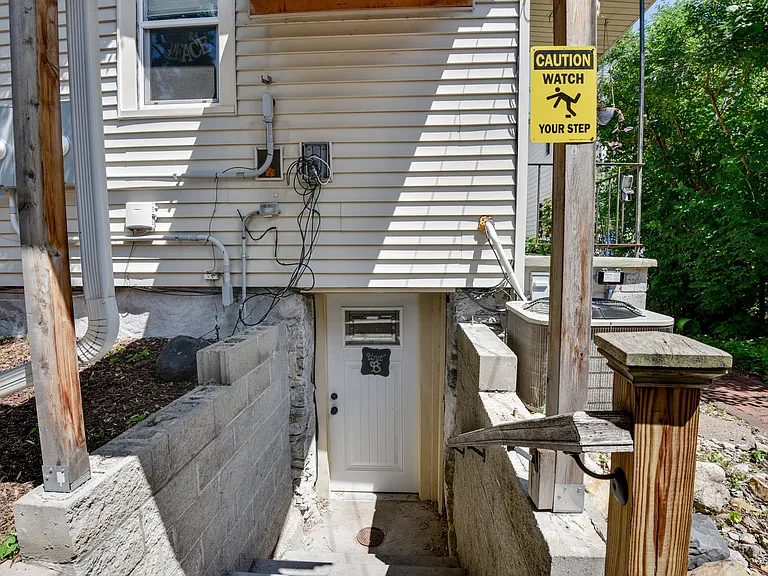 3244 Grand Ave S — Photo 23