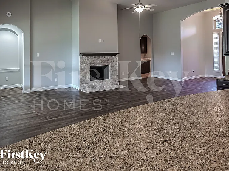27727 Halls Farms Ln — Photo 2