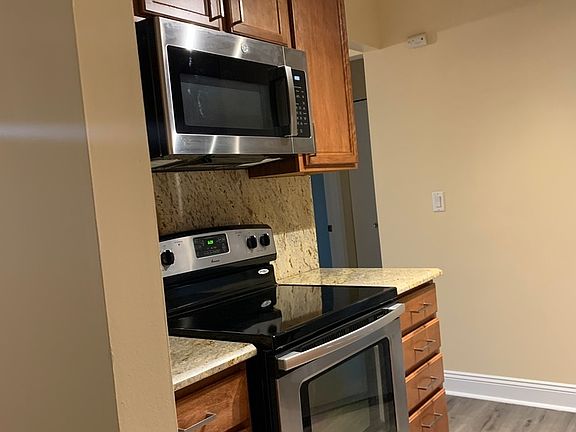 2nd image of 650 Perrie Dr APT 304