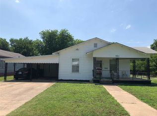921 B St NE, Ardmore, OK 73401