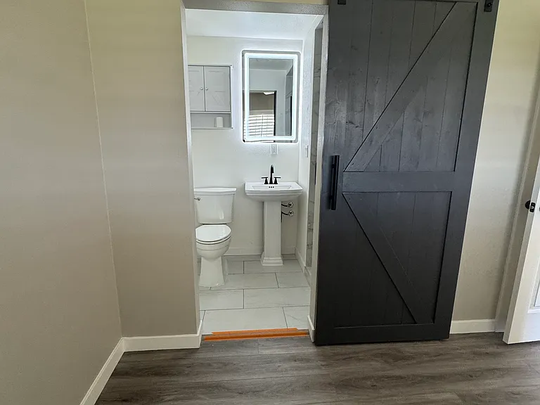 1235 Erringer Rd — Photo 14