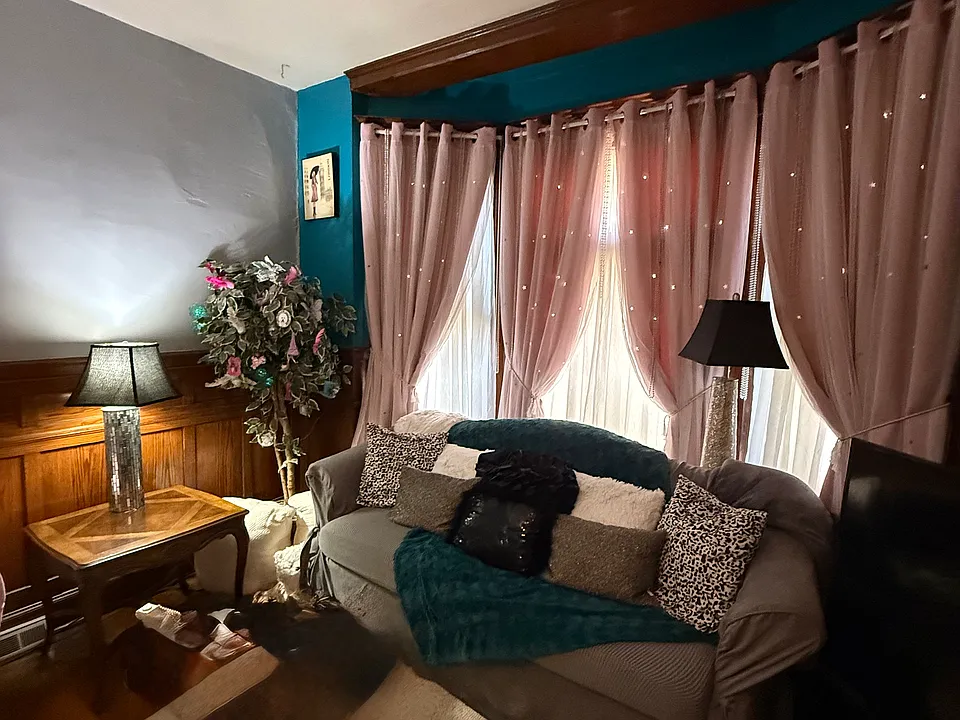 337 S Pacific Ave #2R