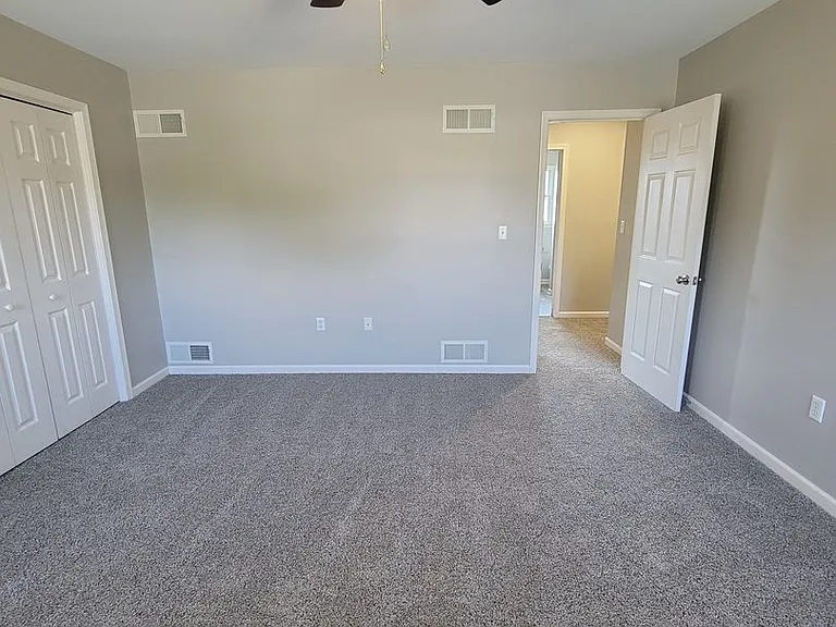 11607-11609 Kimberly Dr — Photo 21