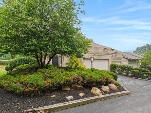 5741 Som Center Rd #1, Solon, OH 44139