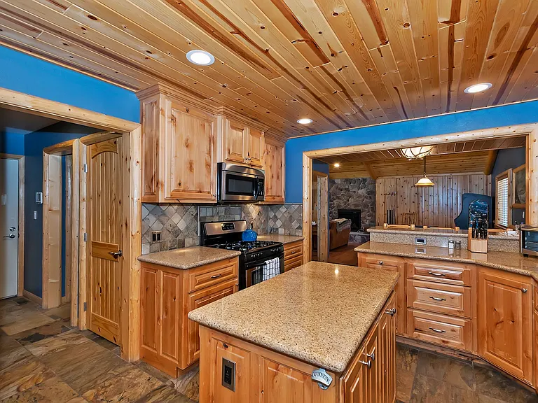 147 Teakwood Dr — Photo 10