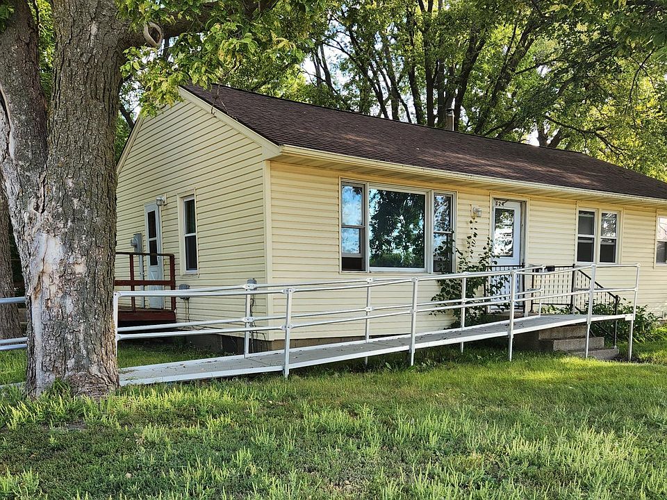 1st image of 324 W College Dr