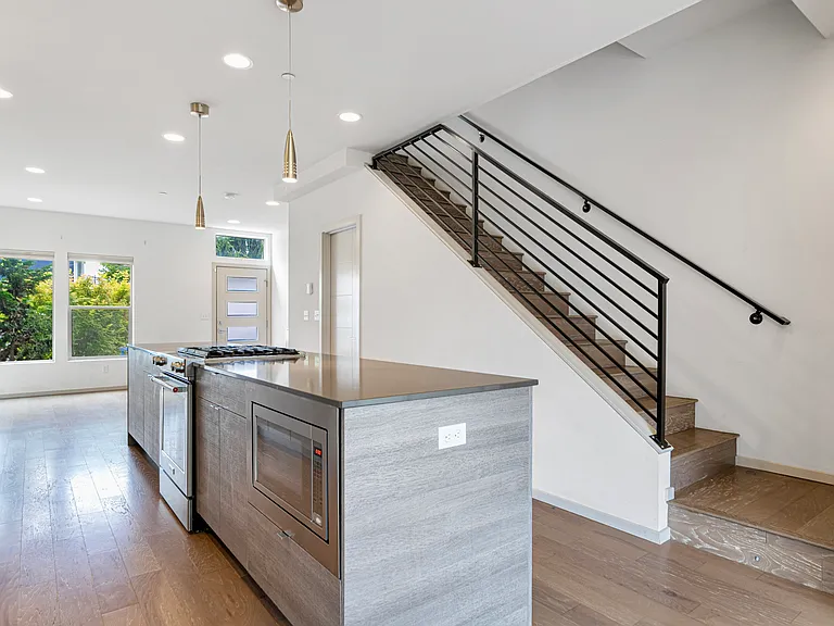 1522 NW 87th St — Photo 10