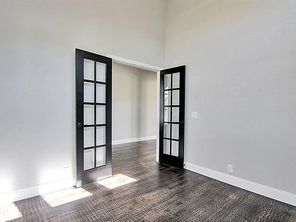 4th image of 4304 Cherry Ln