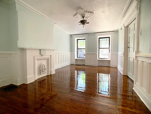 Rented by Triplemint | media 44