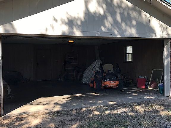 5th image of 12865 Fm 747 S