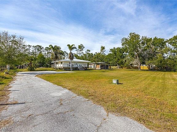 3rd image of 19391 Tammy Ln