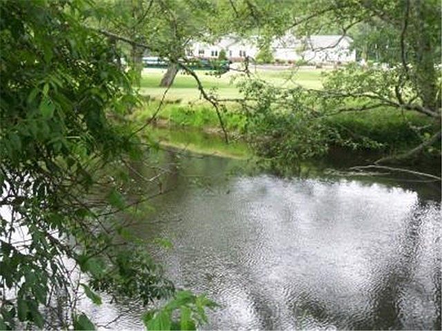 1st image of 26 Monroe Dr