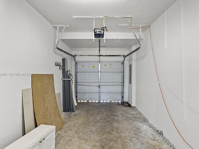 5090 SW 136th Ave — Photo 33
