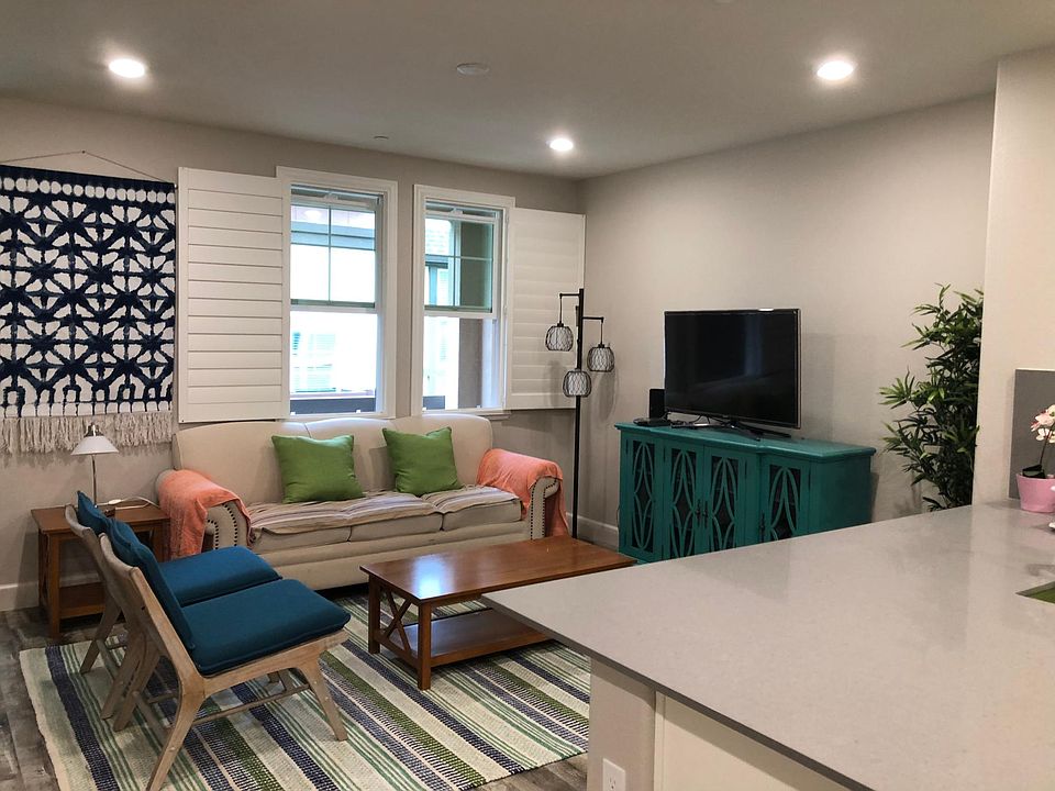 1st image of 1036 Onofrio Ln Unit 2